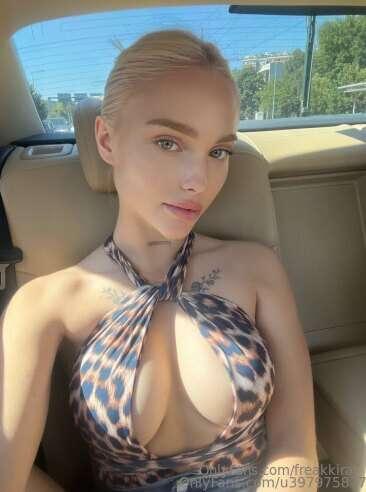 Follow her for free⬇️ @yourfavbarbie_vip @yourfavbarbie_vip ..