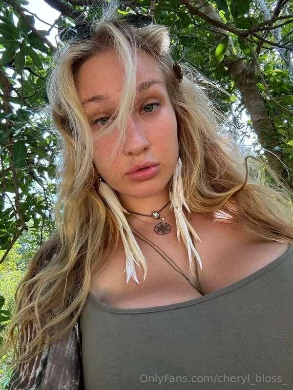 Would you like to have fun in the woods with me?😏