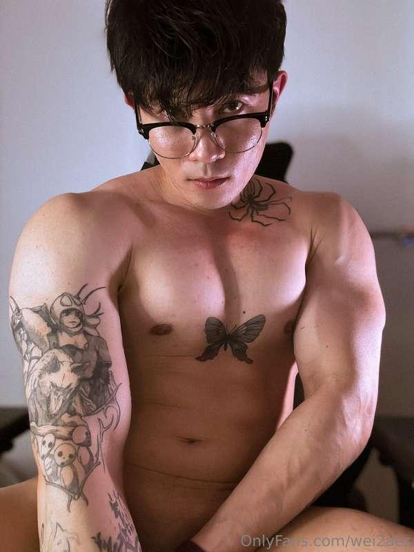 Are you sure you can handle this Asian naughty boy?😜
