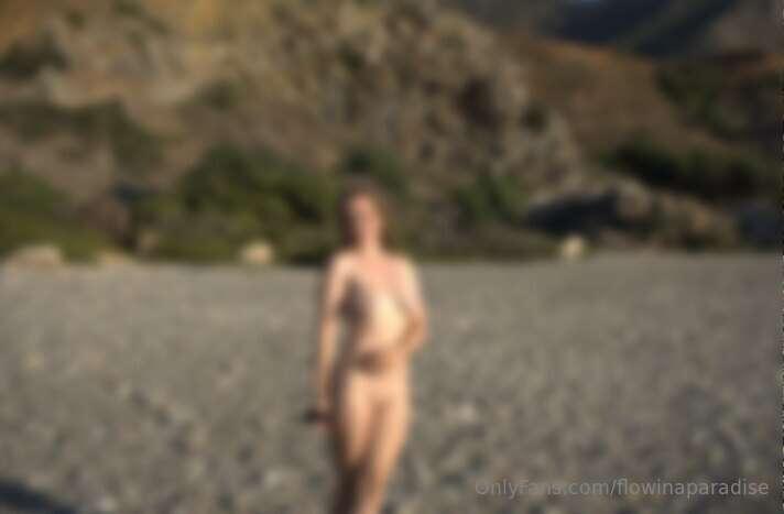 completely naked at the beach😊