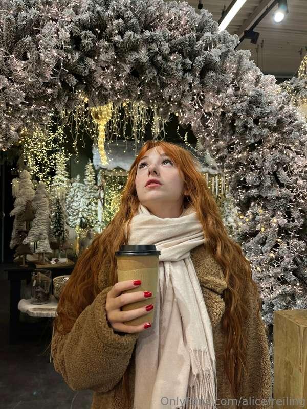 do you feel it? xmas is coming soon ❤️