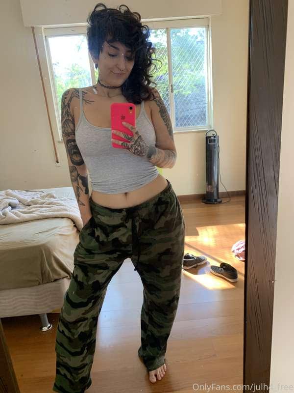 Who has the day off today? 🤪 Let’s chat!