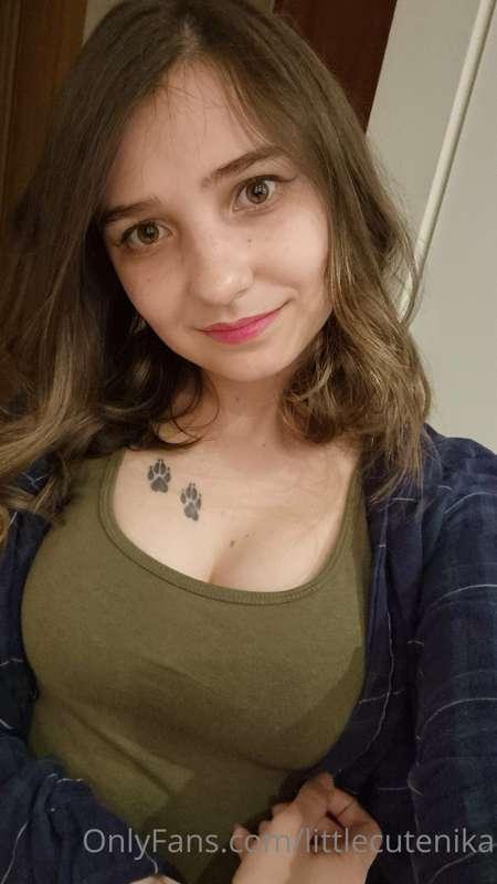 Trying some make-up 🤭