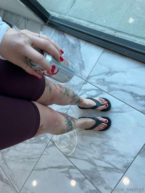 Suck on  the cherry toes or my fingers… 🤤