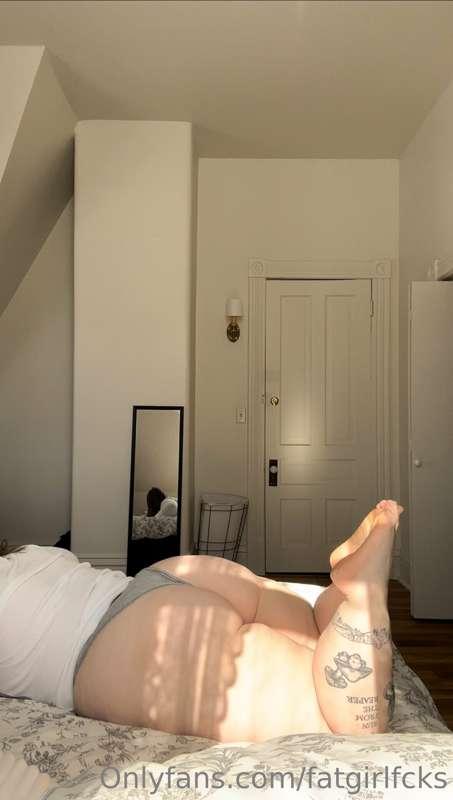 Laying around day dreaming about anal 💕💗💖💞💓💘💝