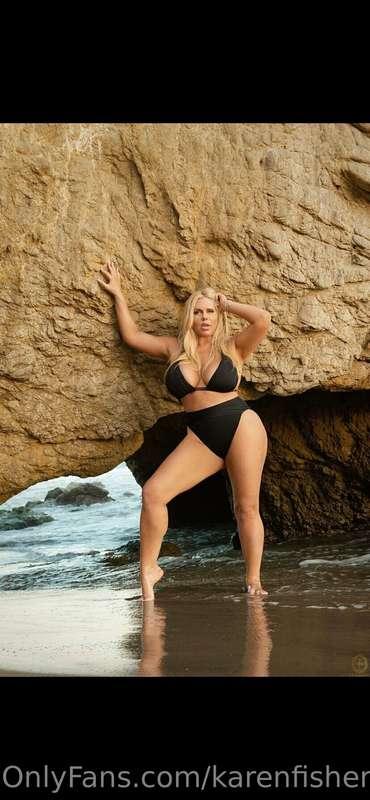 Happy Saturday! I’m filming new content I’m LA and Miami in ..