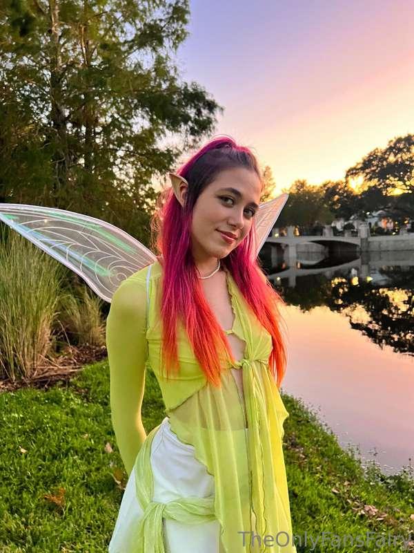 Sunsets make me happy
