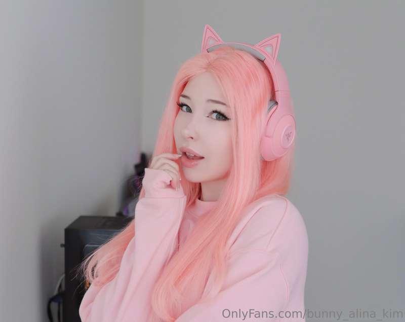 New hair colour 💗 I am going to make more content this week,..