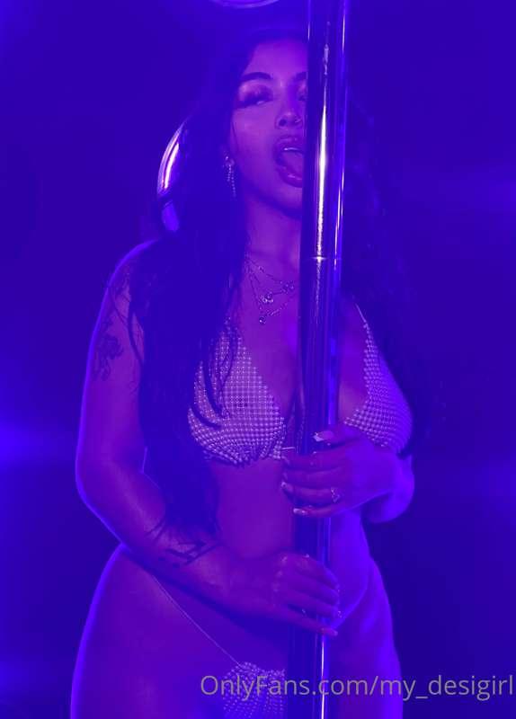 can I lick your pole like this? @my_desigirl