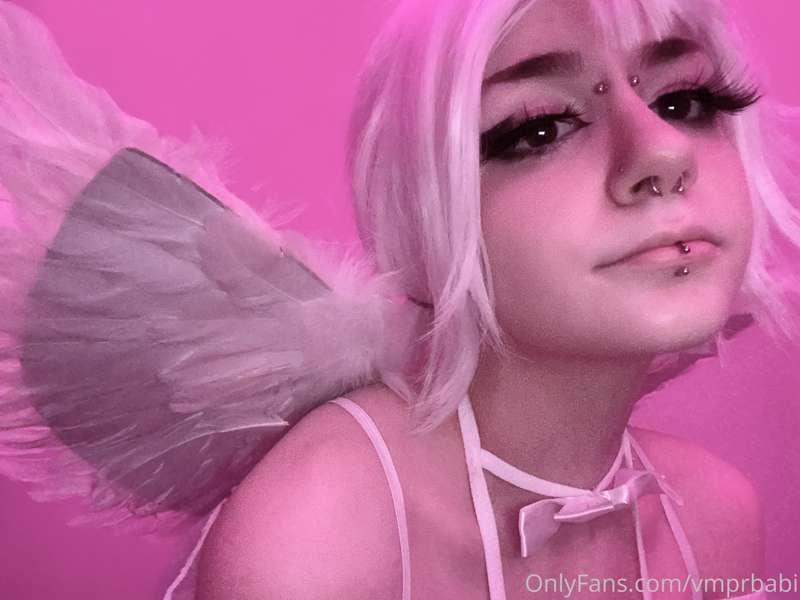 angel 😇 theme
i lost the halo that went with these wings but..