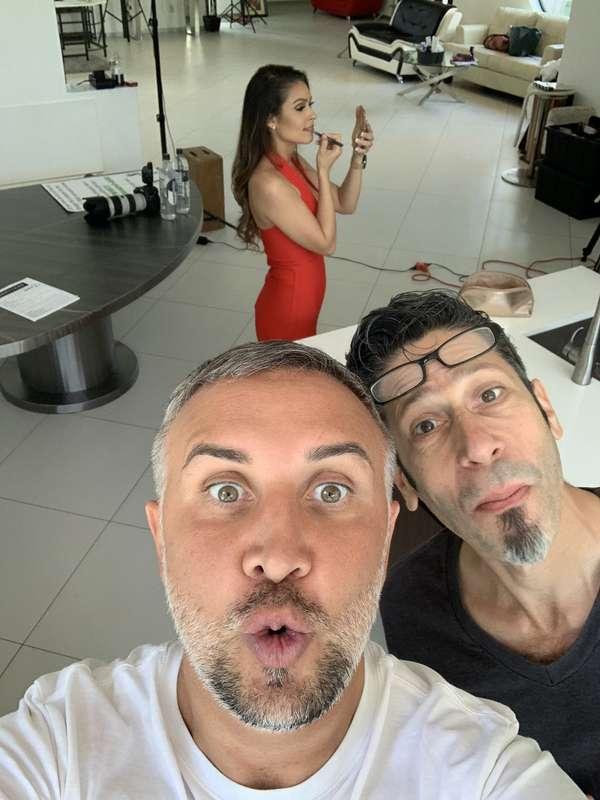 never leave your phone alone on set 😂