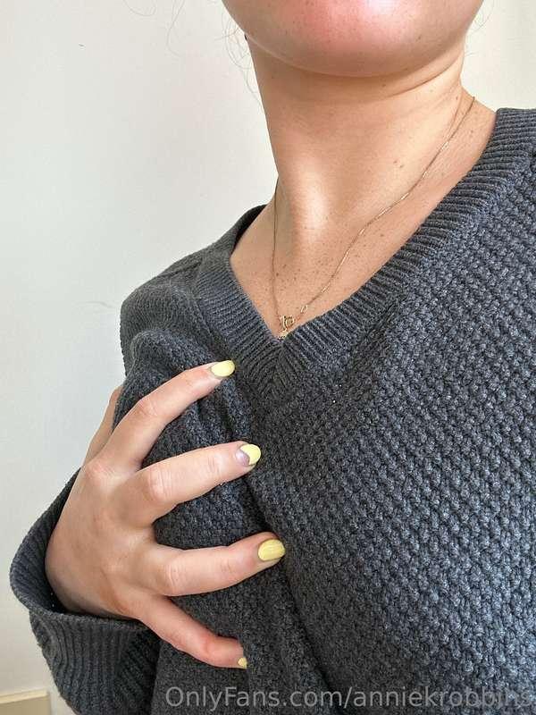 Tell me how you’d undress me… slowly or rough?