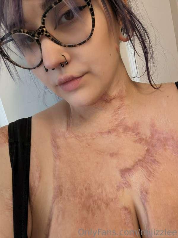 Love to mess up my make-up