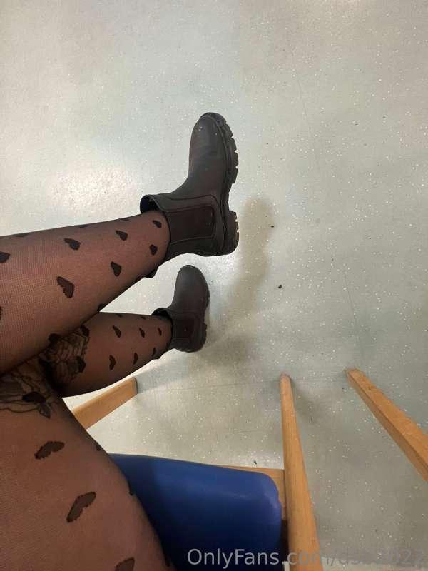 Waiting for my hospital appointment in patterned nylons and ..