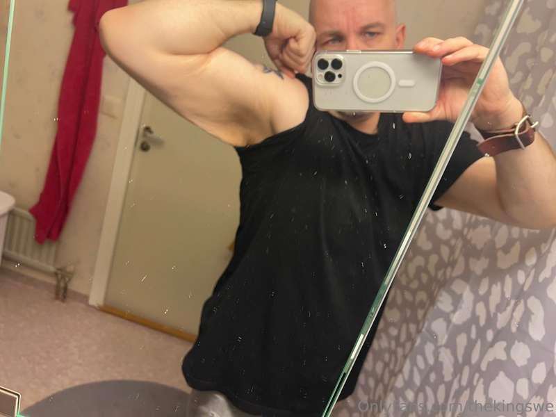 Hi there, Hope your day is the best. #xxl #bwc #play