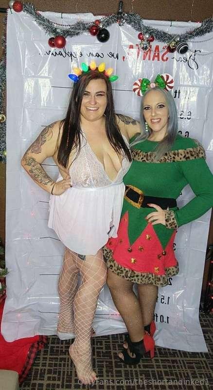 Such a fun time at the swinger party last night!! Things alw..