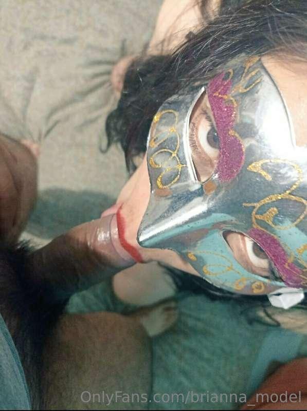 You like my look while I suck this dick

Te gusta mi mirada ..