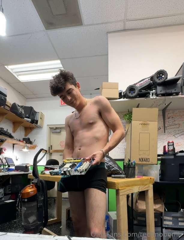 technobomb image #3
