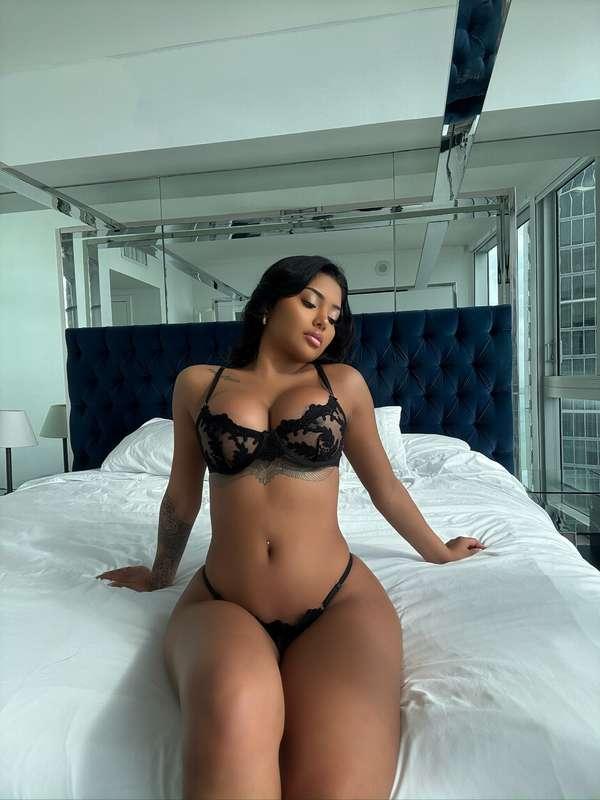 would u let me ride u until u couldn’t move??😇