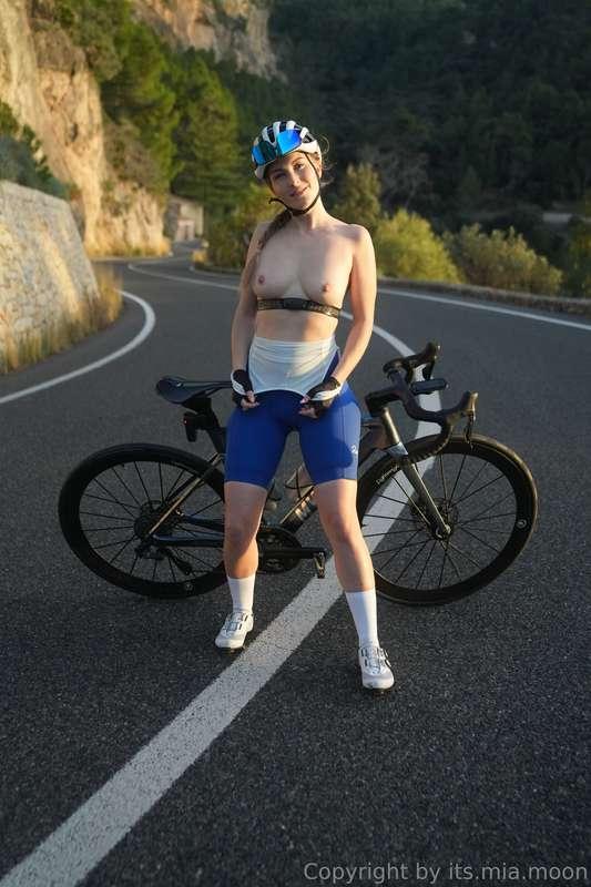 Cum and ride with me baby 🫦