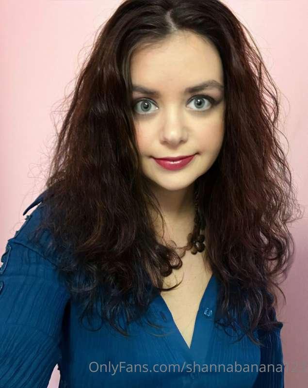 I hope you had a great Easter!! These are 2 photos of me yes..