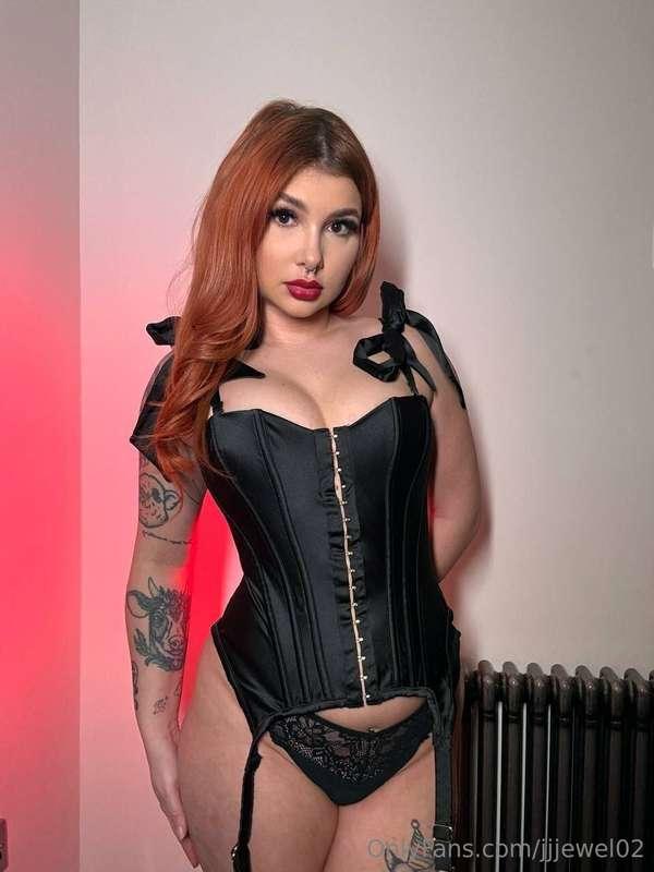 @welshie466free PAGE IS FREE 😍😍 she’s going to be your new f..