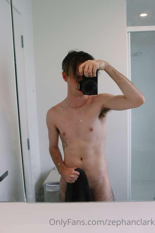 This towel is so lucky to be close to my dick 😏
If you think..
