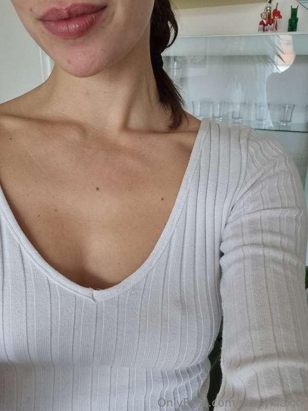 Wanna kiss me?