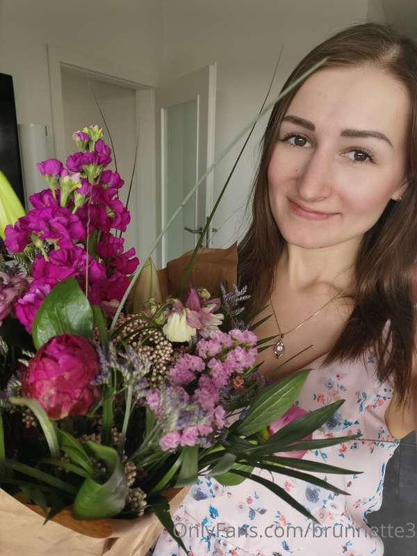 Happy Mothers Day! 🌺
Ich fahre nun zu meinen Eltern, die Son..