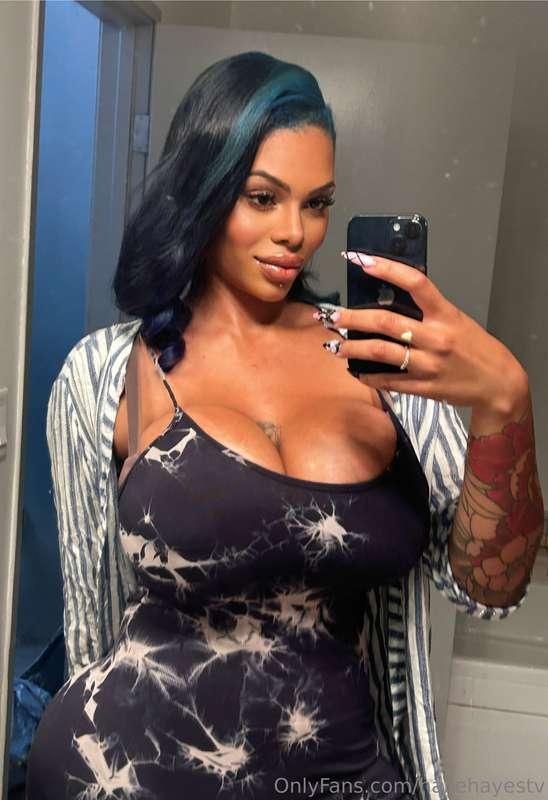 i love how i look today 💞