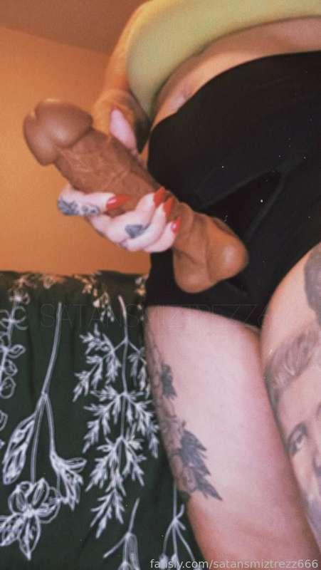 Your going to beg for my big hard cock over and over again and you know it! 

#femdom #tattooed #alternative #mistress #domination #findom #bdsm #worship #submit  #strapon #fyp #nsfw #ass #tits #tpe #findom
