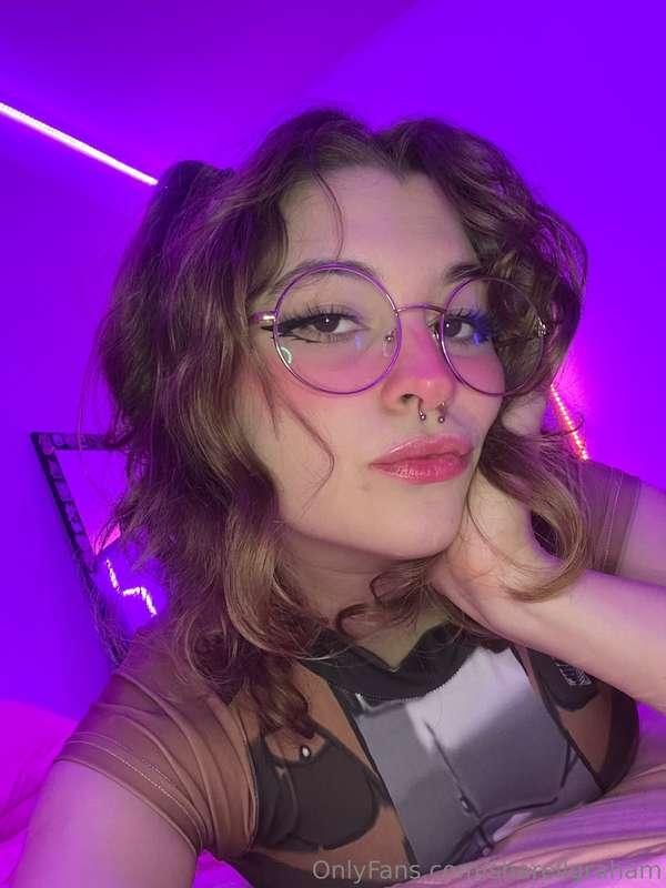 feelin cute today 🥰 tip me $5 if you want to make this cute ..