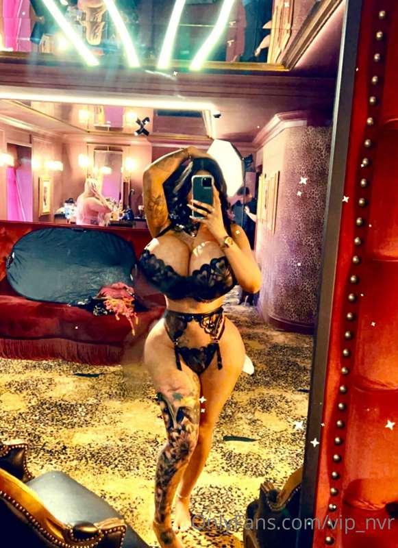 NAUGHTY …. but in a nice way😈