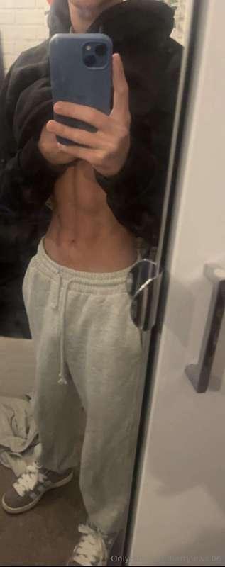 Love my sexy abs!