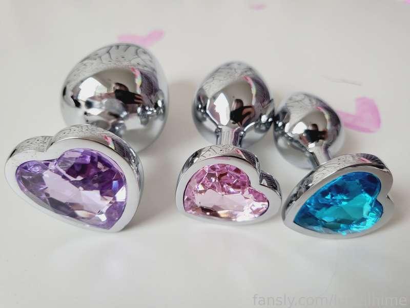 A lovely subscriber got these butt plugs for me! My asshole is gonna look so cute 