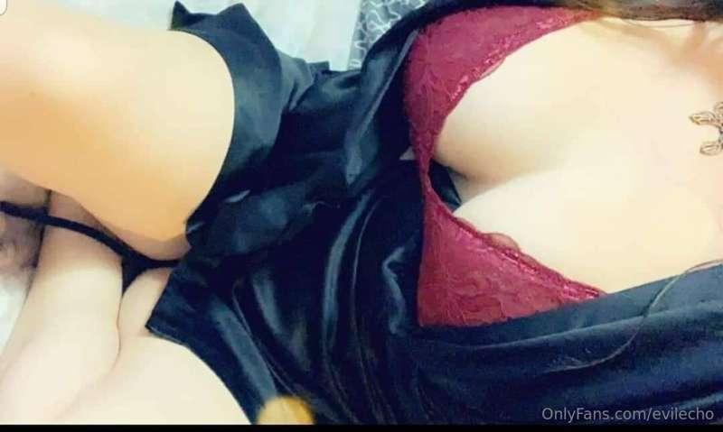 Todays going to be a fun day xx come on you sexy people xx g..