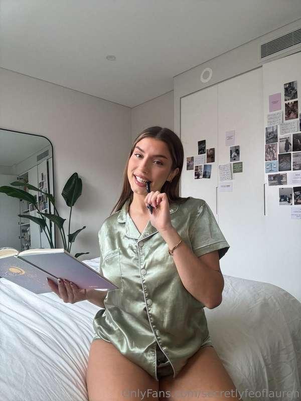 secretlyfeoflauren image #0