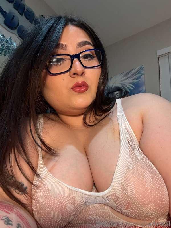 Would you bust on my tits? 👀