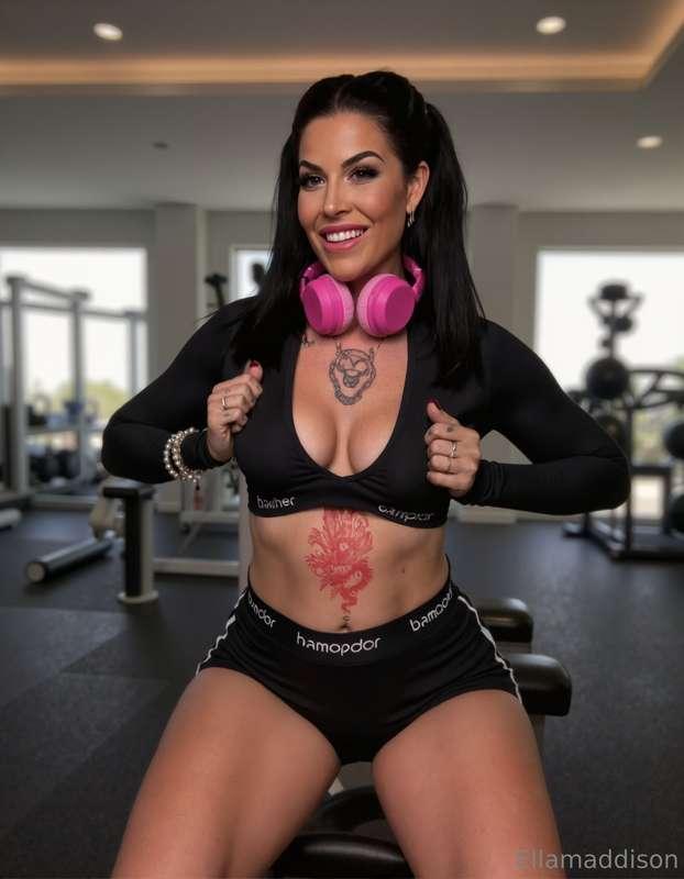 Can I be your new gym crush babe? Feel kinda shy taking this..