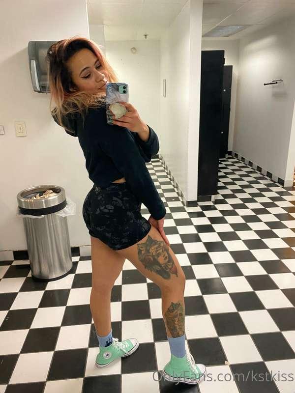 Another day another gym outfit 🏋🏼‍♀️
