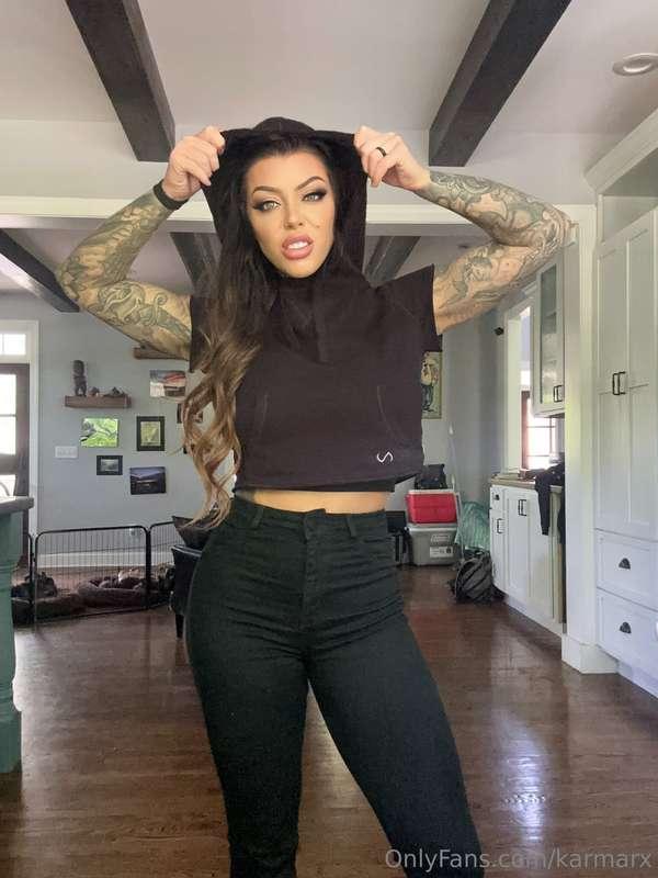 Hi daddy 🖤