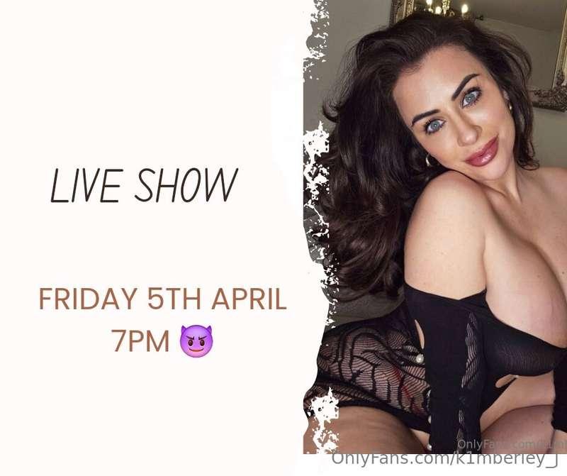 LIVE AT 7PM.. See you then guys ❤️