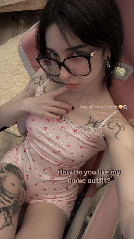 :3

#fyp #daddygirl #petite #glasses #homemade #cutie #submissive #babygirl #nerdy #alt