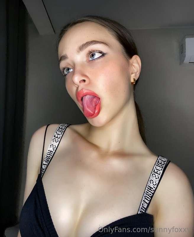 # 𝗙𝗥𝗘𝗘 𝗢𝗡𝗟𝗬 𝗡𝗢𝗪‼️ @dixy_toma ‼️This juicy baby 💋Really wants..