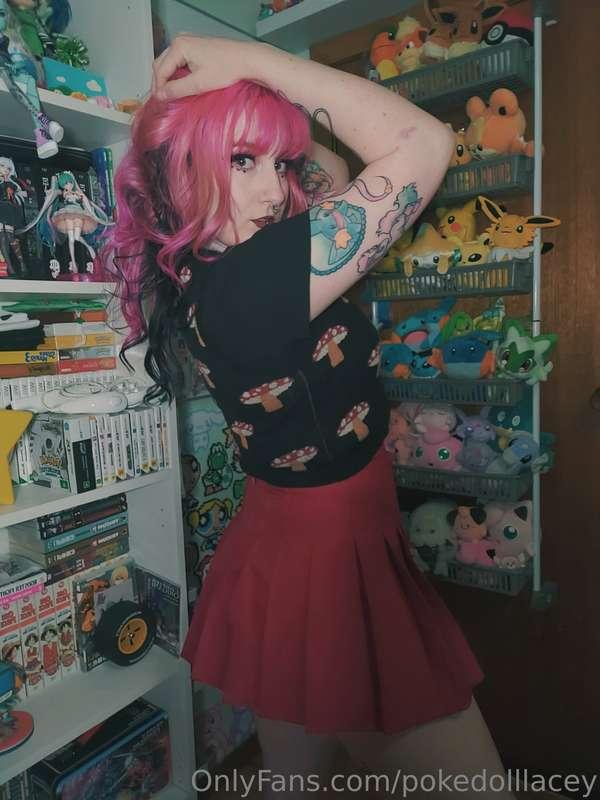 I may be sexy, but I'm sexier on @laceylemondrop 🔥