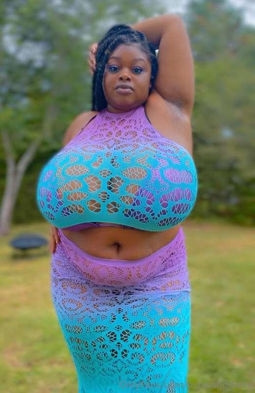 bigasstiddiess image #1