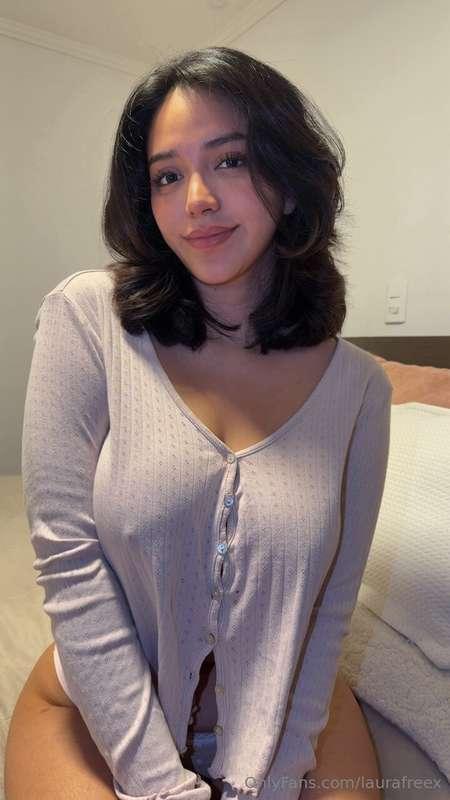 laurafreex main image