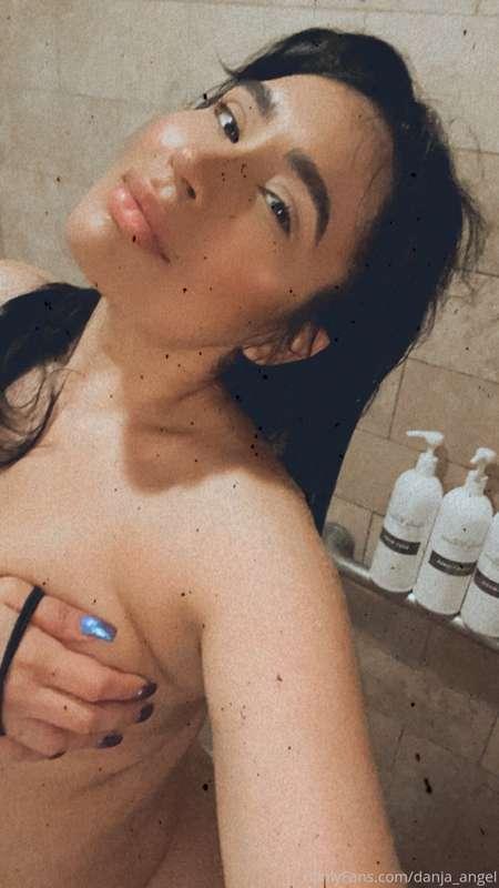 Bath time’s better when you’re in it too, just saying 😘