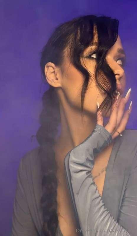Glamor in every detail! 💋 New makeup is always like an updat..