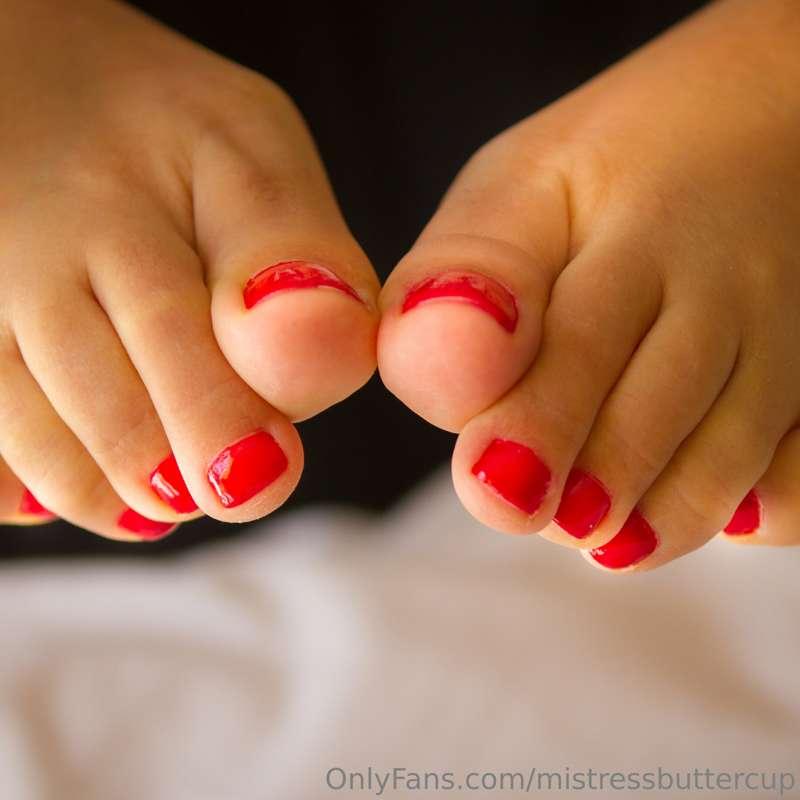I've been in bed for many hours now, I'm going to stretch a ..
